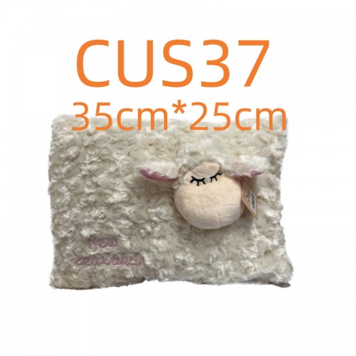 Kiwi & Friends 玩偶粉色小羊枕头35*25cm-CUS37